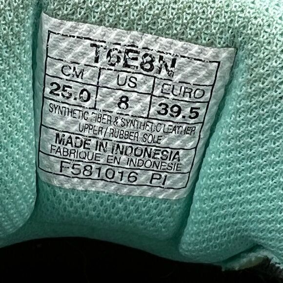 Asics Gel-Excite 4
Aluminum/Silver/Aqua Splash Women's
Size 8 - Picture 8 of 9